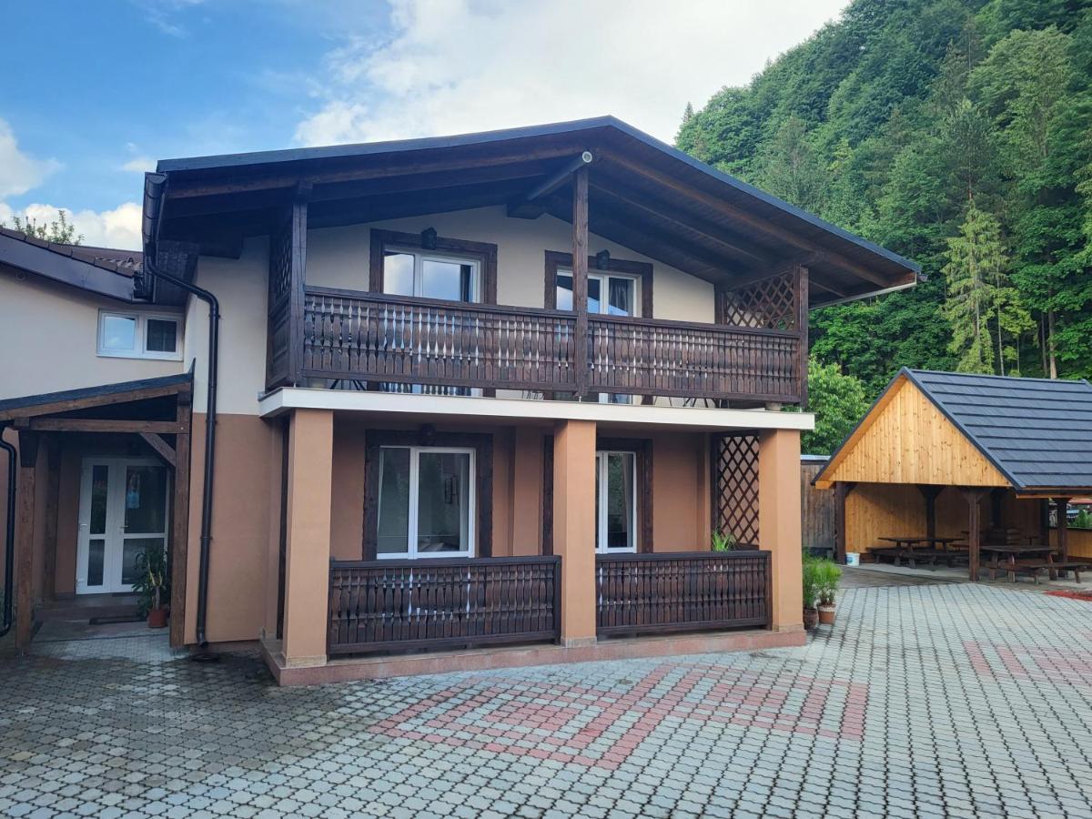 Penzion Jolla Červený Kláštor Exteriér fotografie